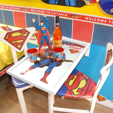 Superman Point Airport * Katania